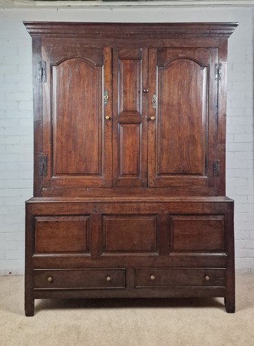 Georgian oak livery cupboard - oak, livery cupboard
